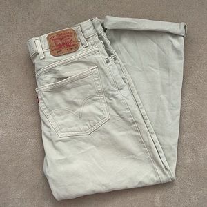 VTG 90's Levi's 550 High Waisted Mom Jeans